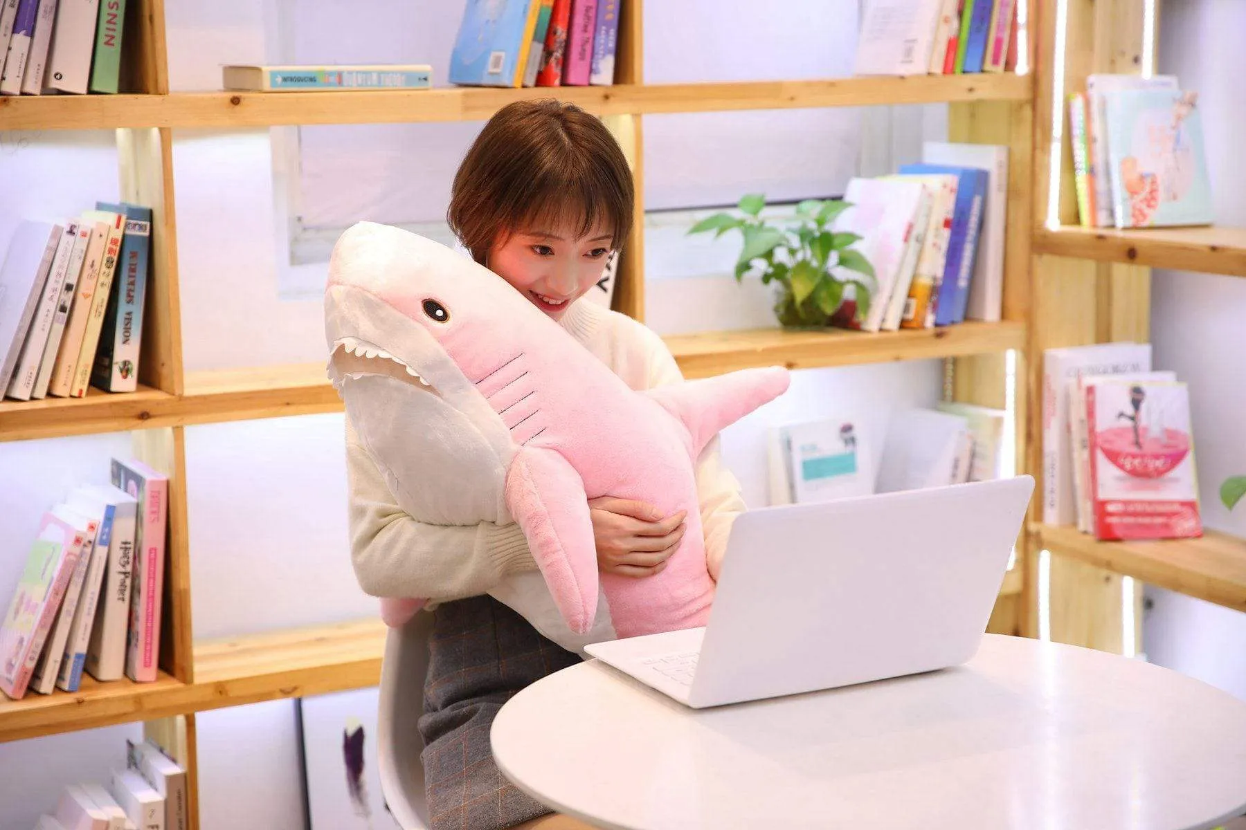 15-140cm Giant Shark Plush Toy Soft Stuffed Speelgoed Animal Reading Pillow for Birthday Gifts Cushion Doll Gift For Children