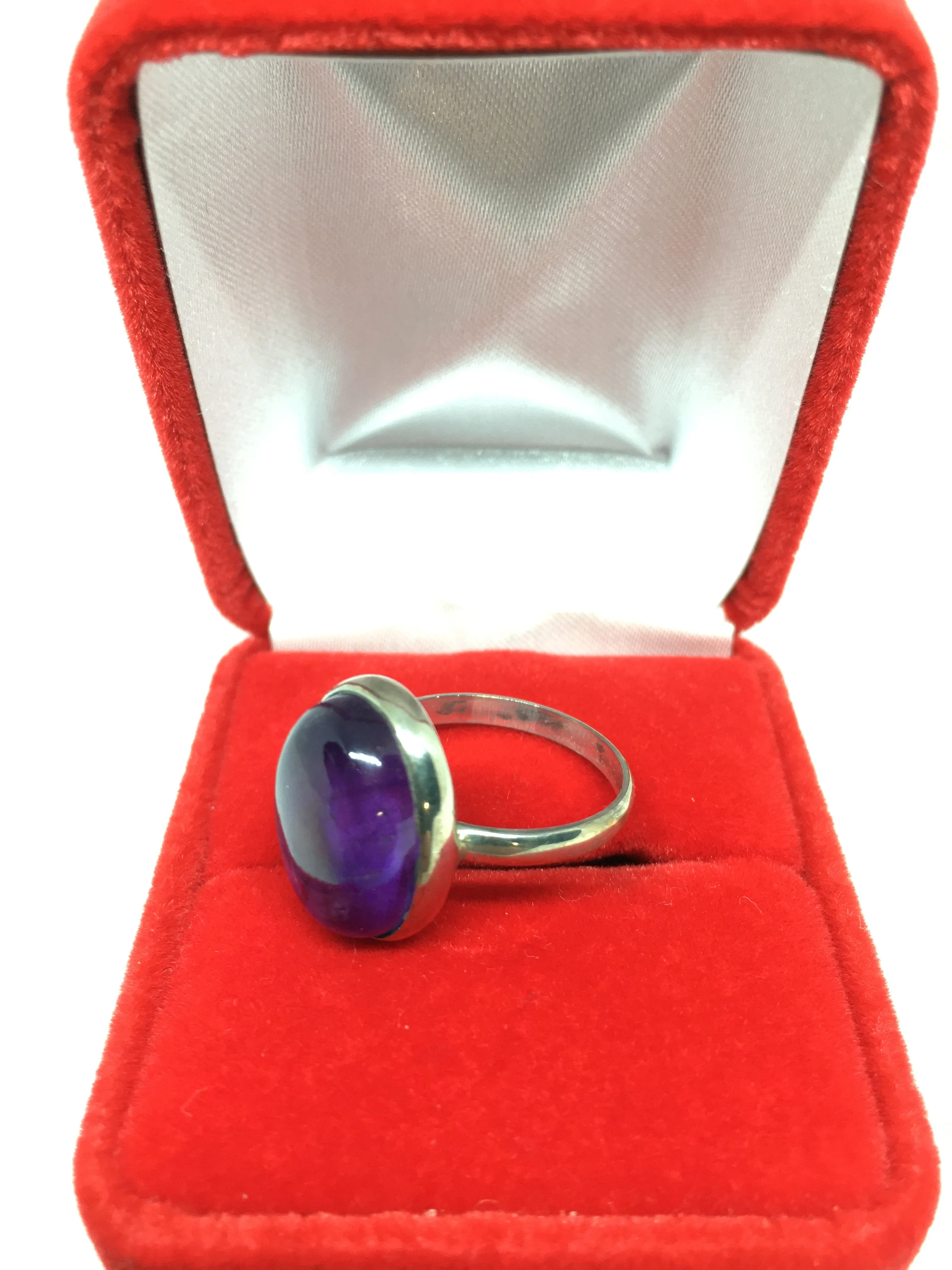 Beautiful Natural Amethyst Ring with Sterling Silver for Her