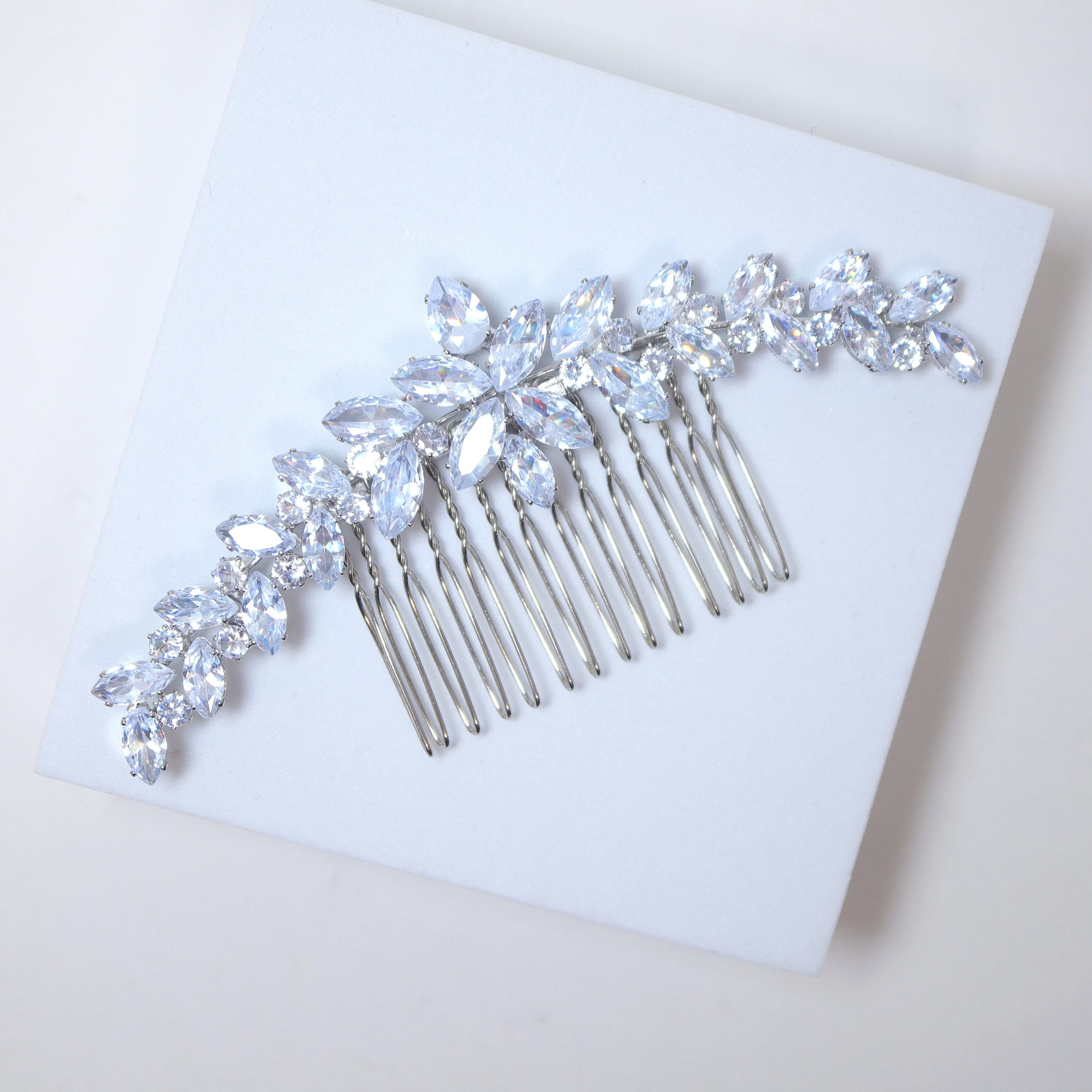 Cubic Zirconia, Diamond half Moon Vine Leaves Bridal Hair Comb, Bridal Hair Accessories, Wedding Hair Accessory, Bridal Hair Comb.