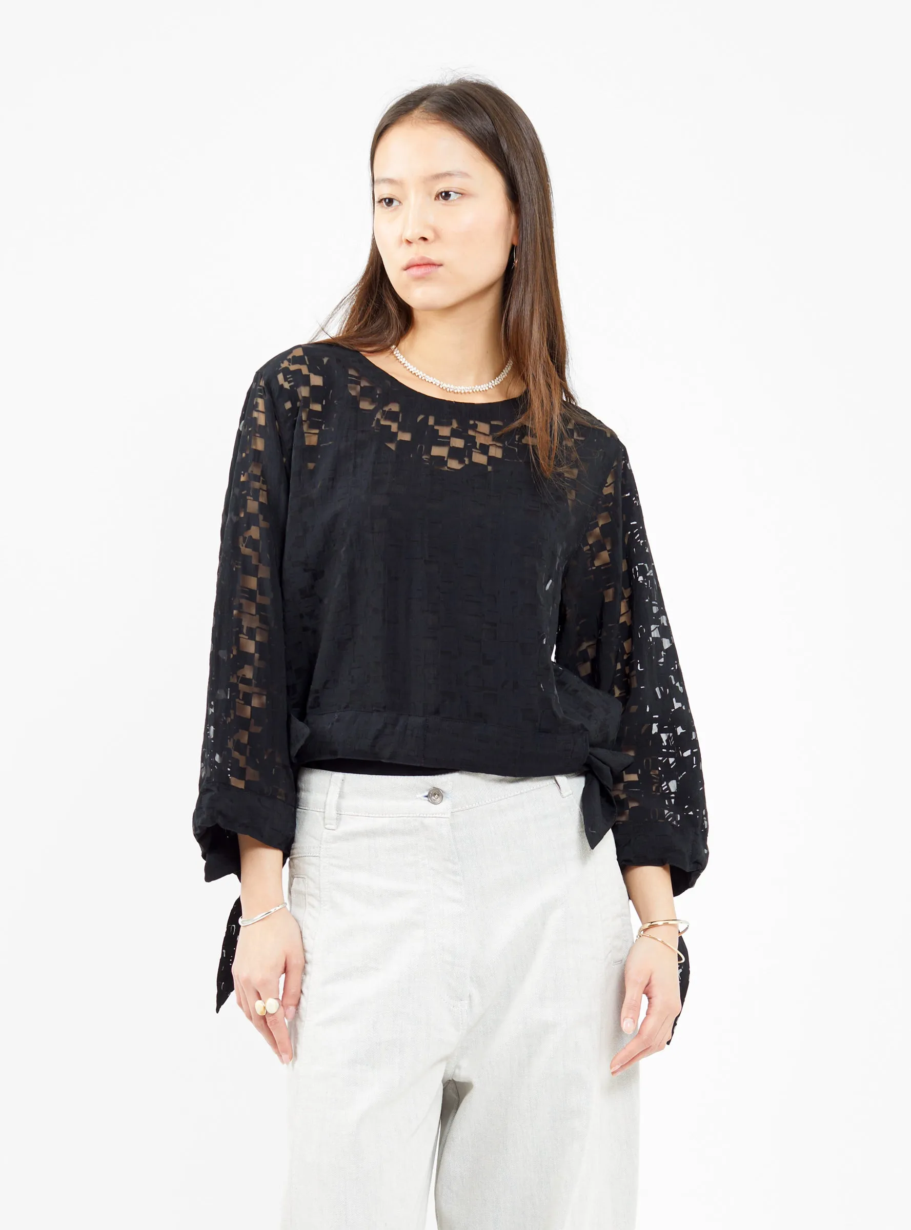 Full Bulk Blouse Broken Black Box