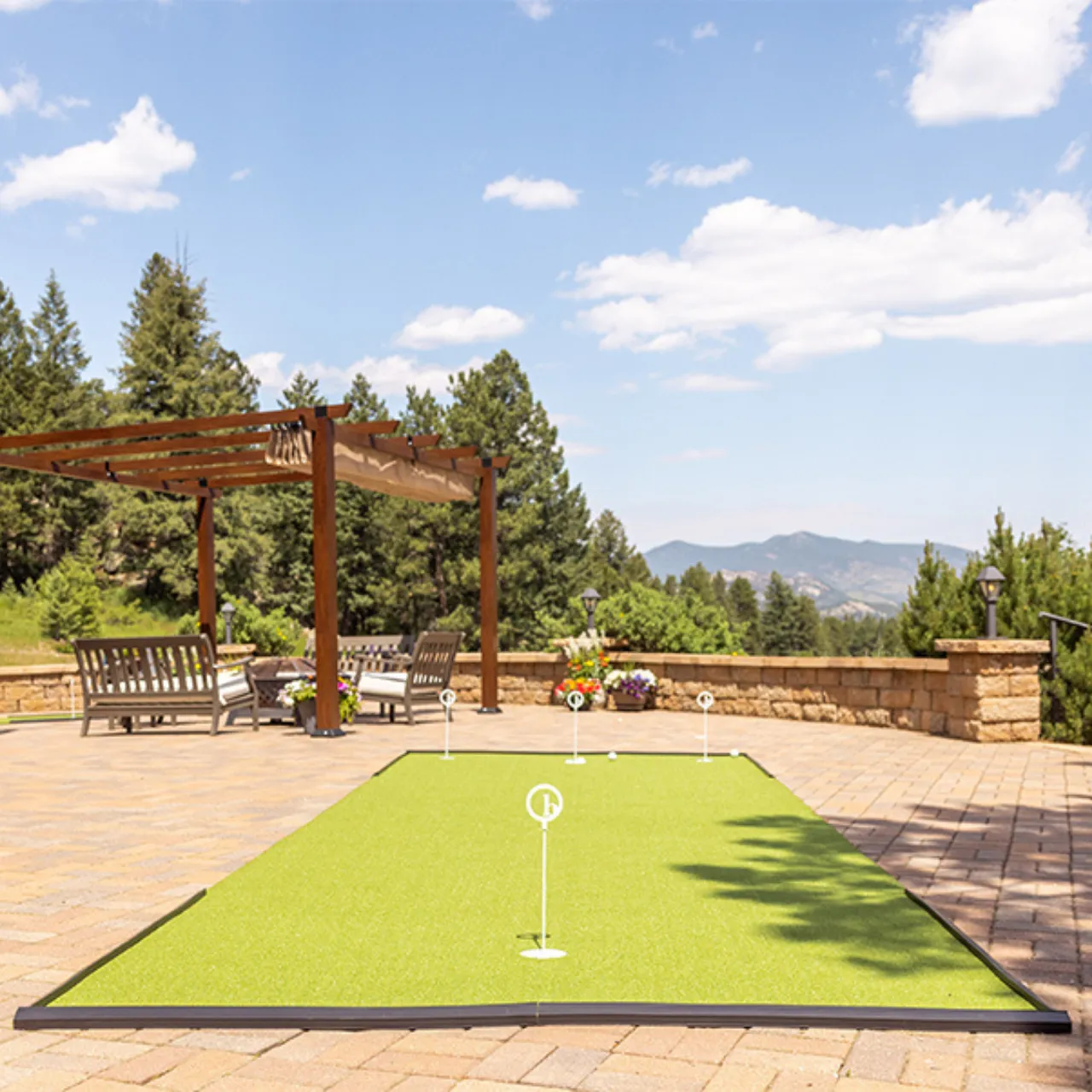 Indoor/Outdoor Tour Grade Turf Putting Green (Sizes Available)