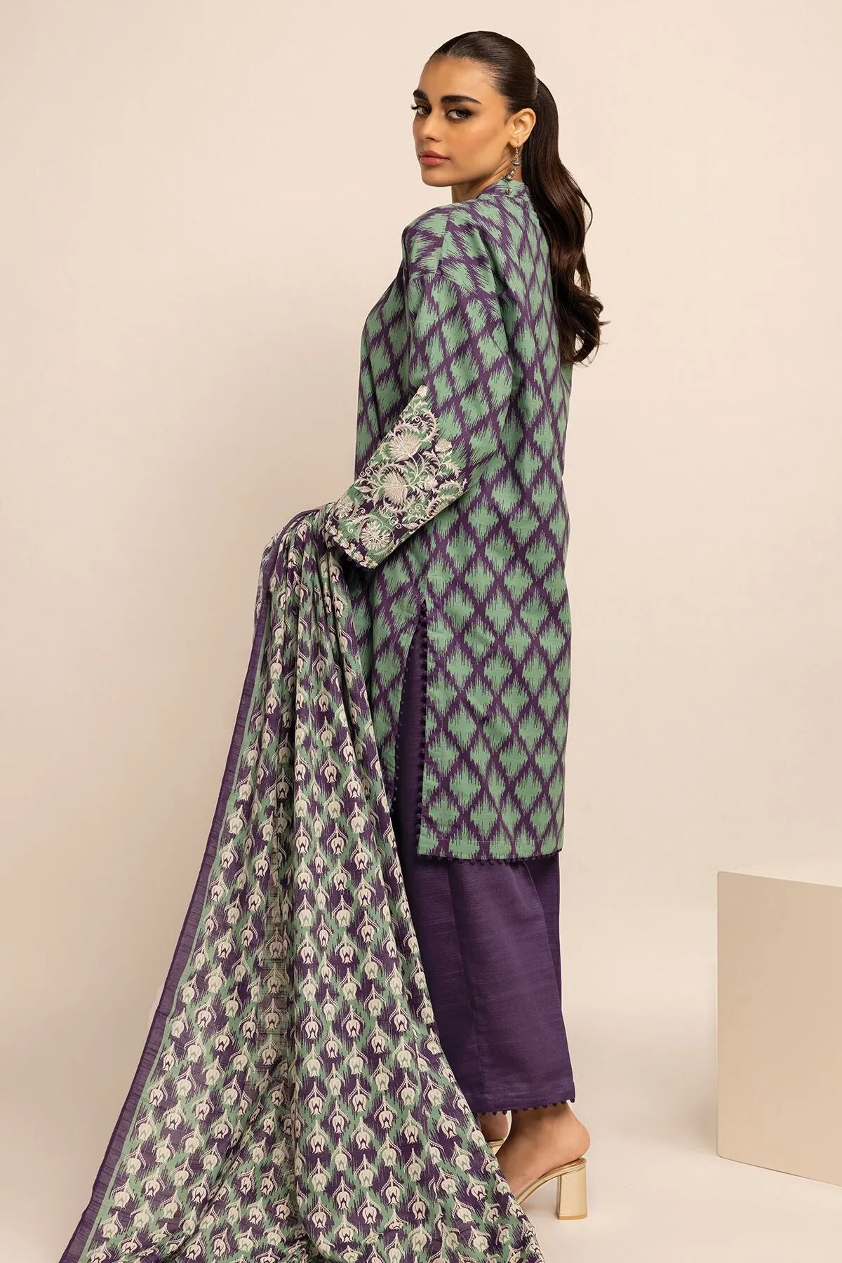 Khaadi Unstitched Embroidered Khaddar 3-Piece Suit - Purple