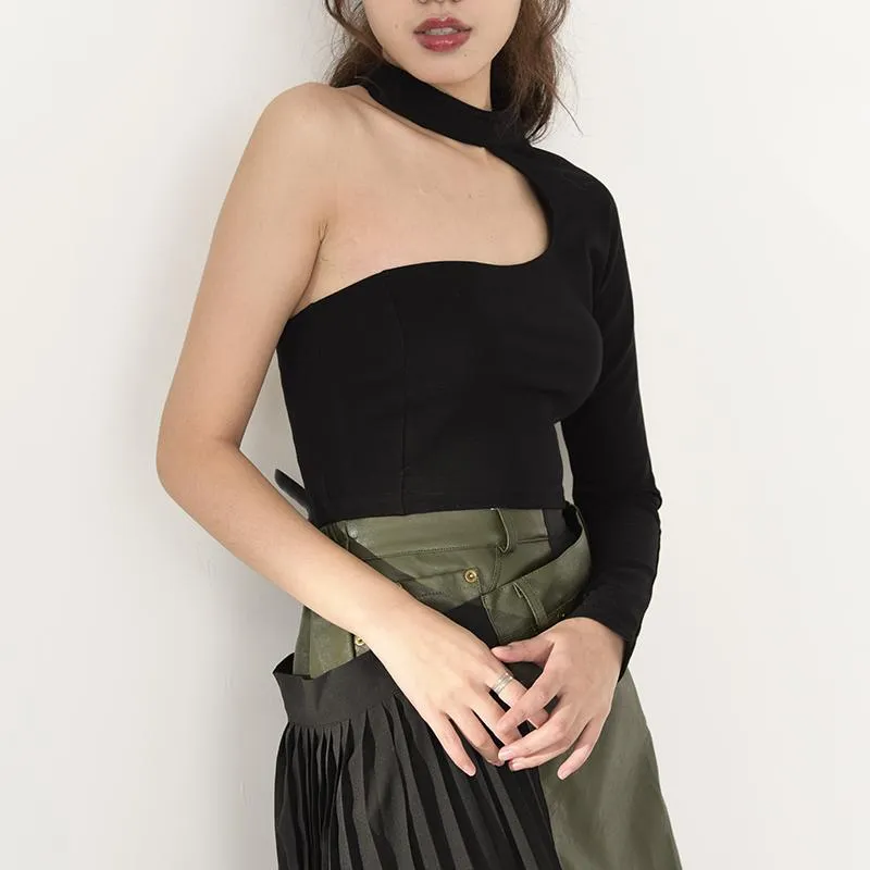 Nanako O-Neck Long Sleeve Crop Top - Black