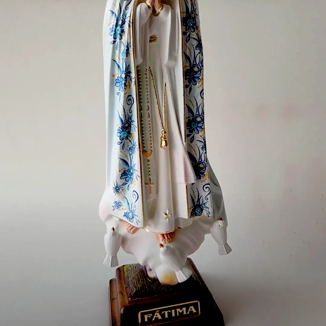 Our Lady of Fatima - Lavender Flowers  - 11.8'' | 30cm