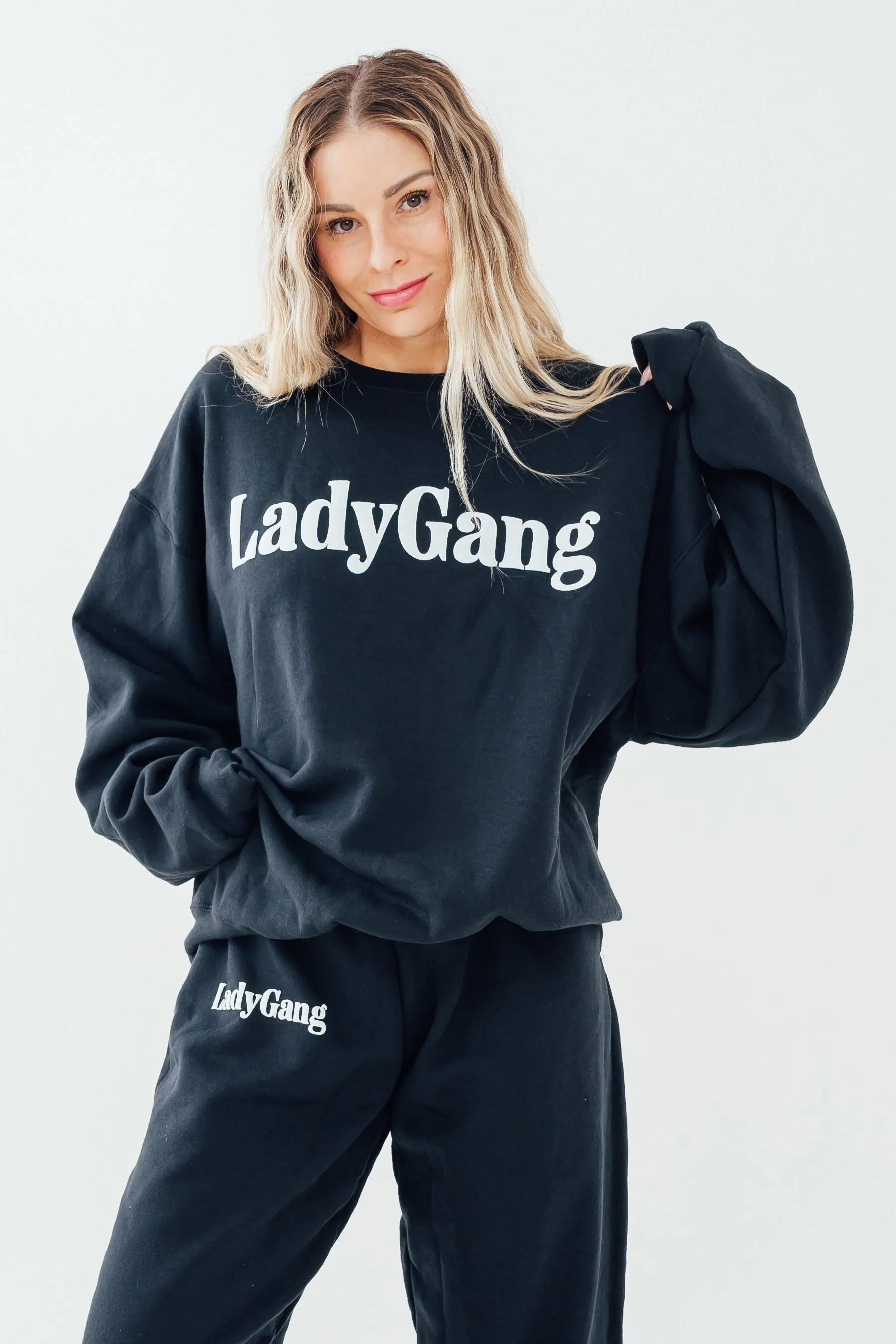 PUFF PRINT LADYGANG SWEATSHIRT